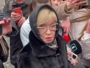 Вера Алентова