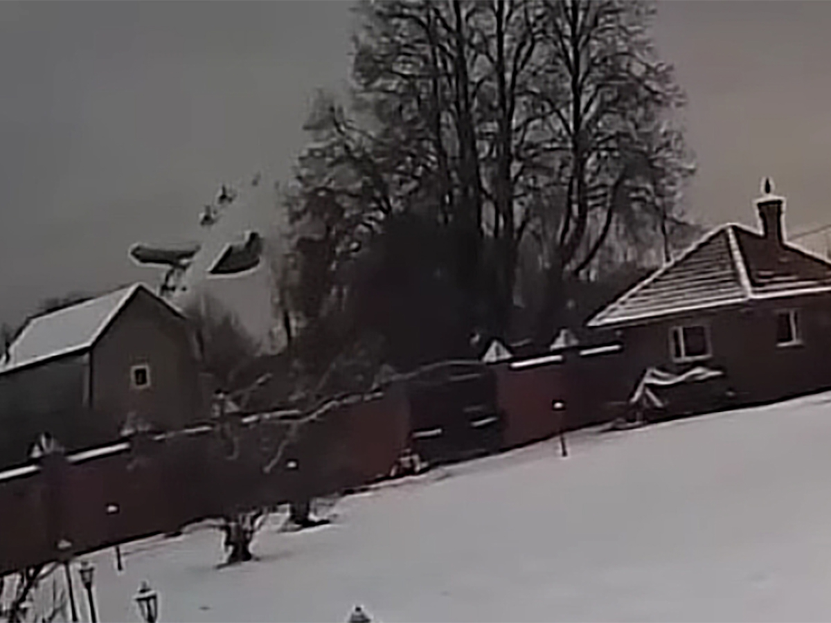 Крушение Ан-22 в Ивановской области случайно попало на видео Крушение Ан-22 в Ивановской области случайно попало на видео