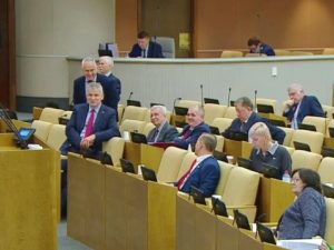 В России отменили ежегодные декларации чиновников