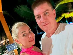 «Нужен сильный паспорт»: жена депутата из Тольятти, родившая в Чили, оставила мужа без работы