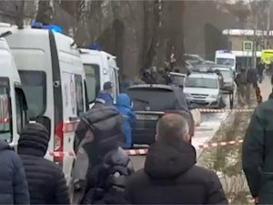 Школьник напал