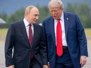 «Пляшет под дудку»: Европа пришла в бешенство от слов Трампа о Путине