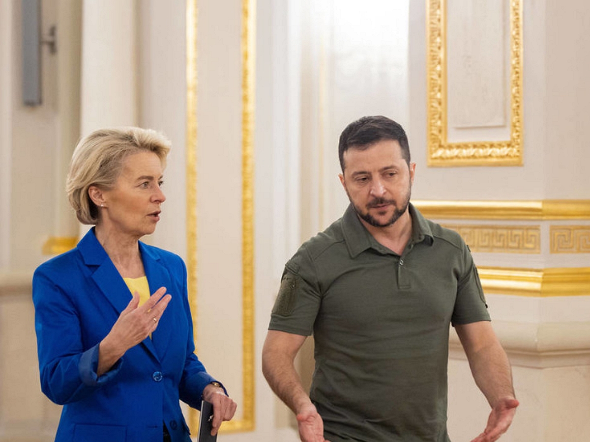 Фон дер Ляйен одобрила кредит Украине за счет замороженных в ЕС активов РФ