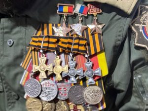 Ряженые герои