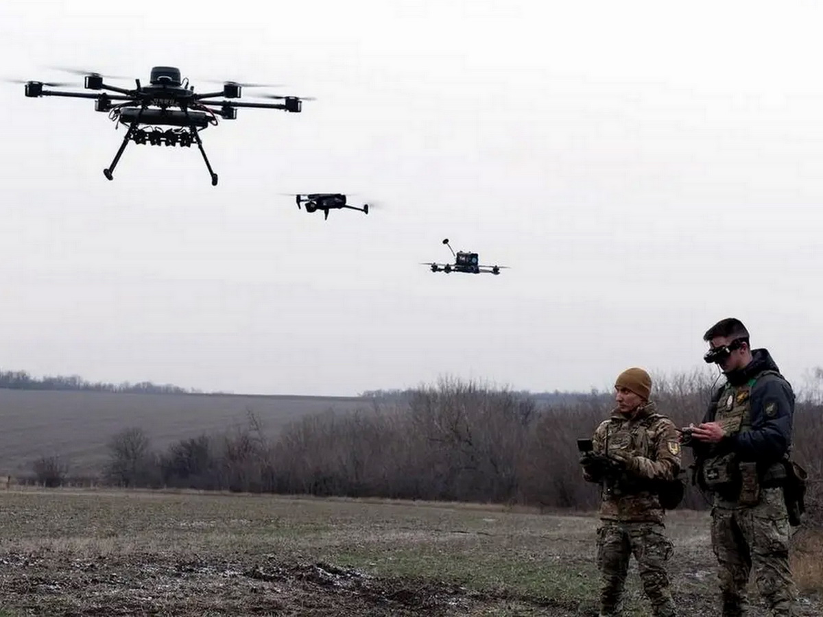 рой БПЛА атаковал