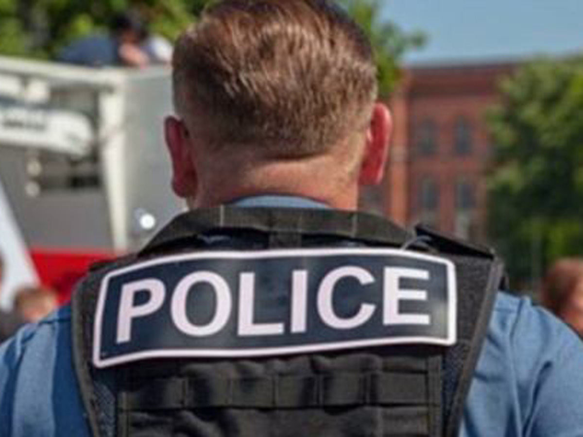 Покупательницу нашли мертвой в холодильнике сетевого магазина