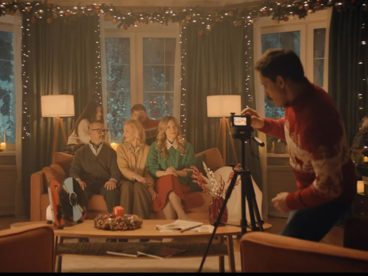 «Это Путин виноват!» размещена главная песня Рождества-2025 в Европе