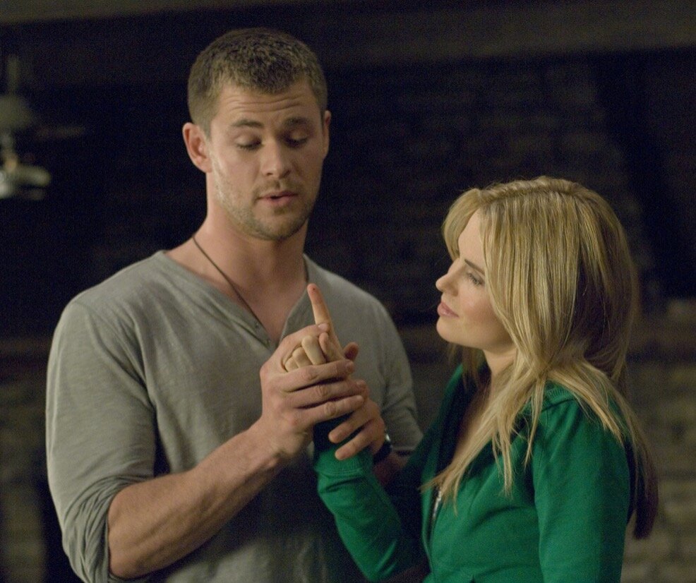 Такого зрители точно не ожидали: топ фильмов, где известных героев убили в самом начале