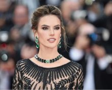 Алессандра Амбросио