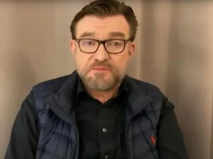 Журналиста Евгения Киселева* заочно арестовали и объявили в розыск