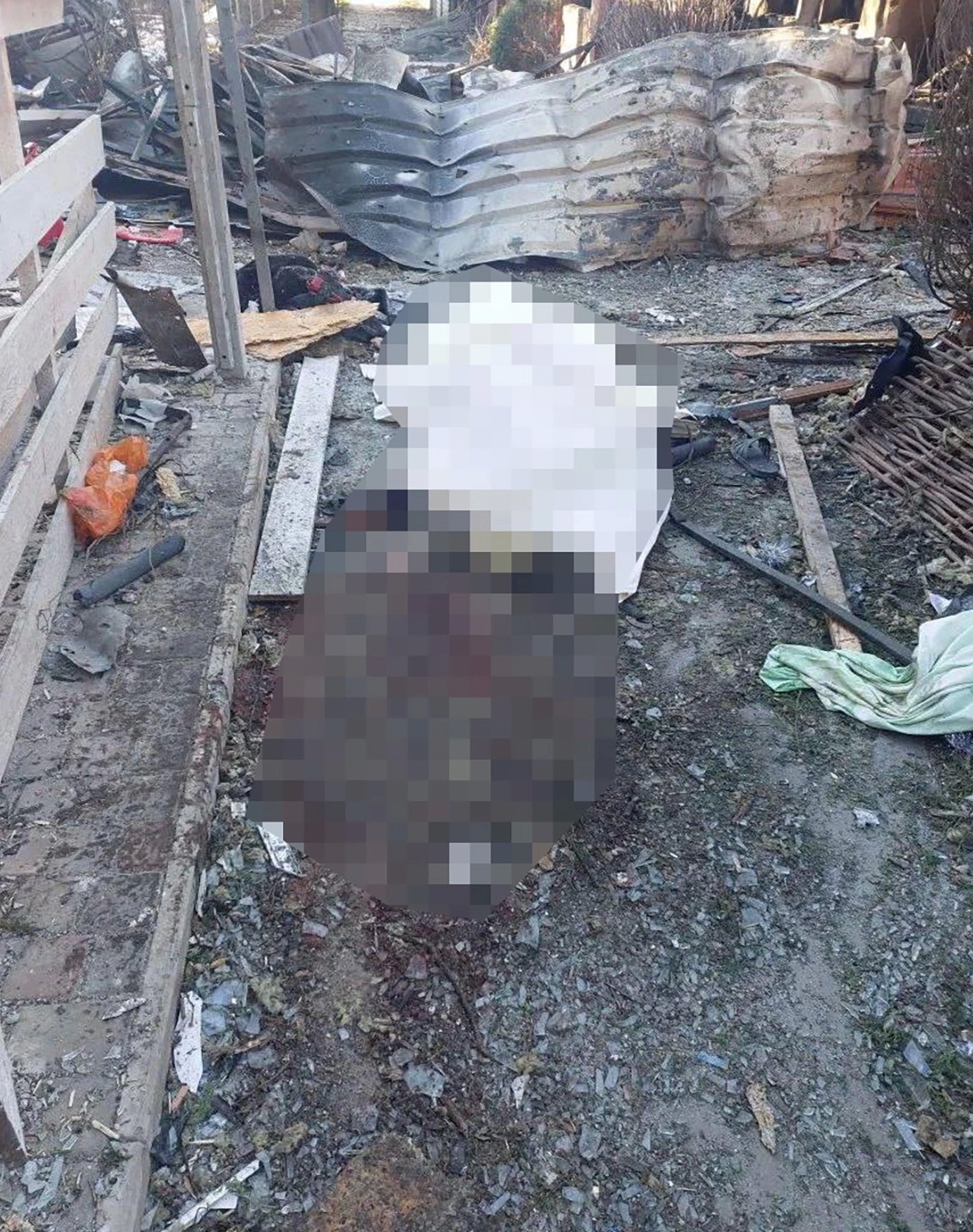 «ПВО мешали сами херсонцы. Посадить каждого лет на 15»: что известно о трагедии в Хорлах