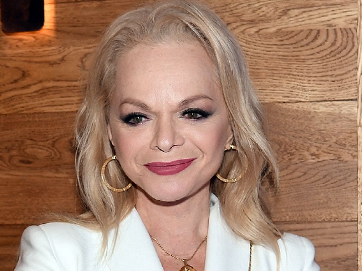 Умершему дропперу разрешили не возвращать Долиной 15 млн рублей