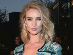 Девушка Стетхема