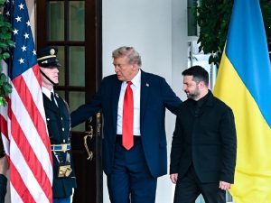 Financial Times: США дали гарантии Украине после компромисса по Донбассу
