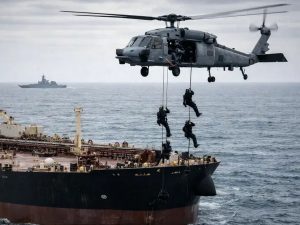 захват танкера