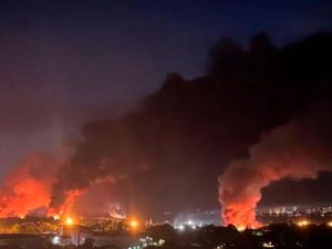 ВС РФ нанесли массированный удар по энергообъектам Украины, погрузив города во тьму