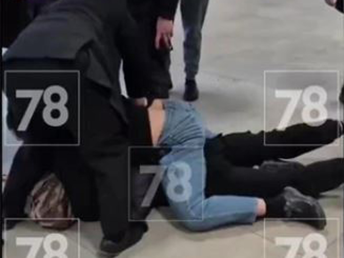 Охранник ТЦ в Петербурге