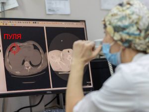 Уралец с огнестрельным ранением в сердце выжил после клинической смерти