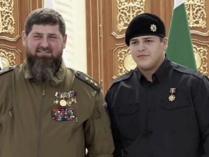 СМИ: сын Кадырова после новостей о ДТП не выходит на связь уже две недели