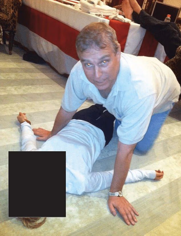 ВВС: брата короля Великобритании Эндрю задержали по делу Эпштейна