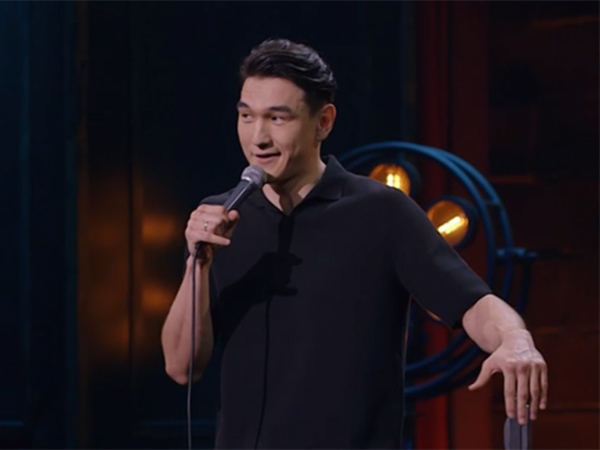 Сабуров на концерте в Дубае полчаса шутил о выдворении из России