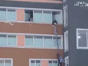 «Хоть живы останетесь!»: постояльцы хостела в Москве из-за пожара выпрыгивали из окон