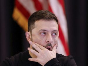 «Крики, поросячьи визги, отечное лицо»: эксперты раскрыли, чем болен Зеленский