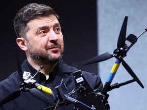 «Не пытайтесь угодить»: Зеленский призвал Запад «сдерживать Россию»