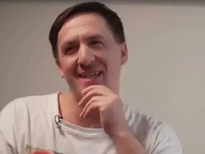 Артур Смольянинов