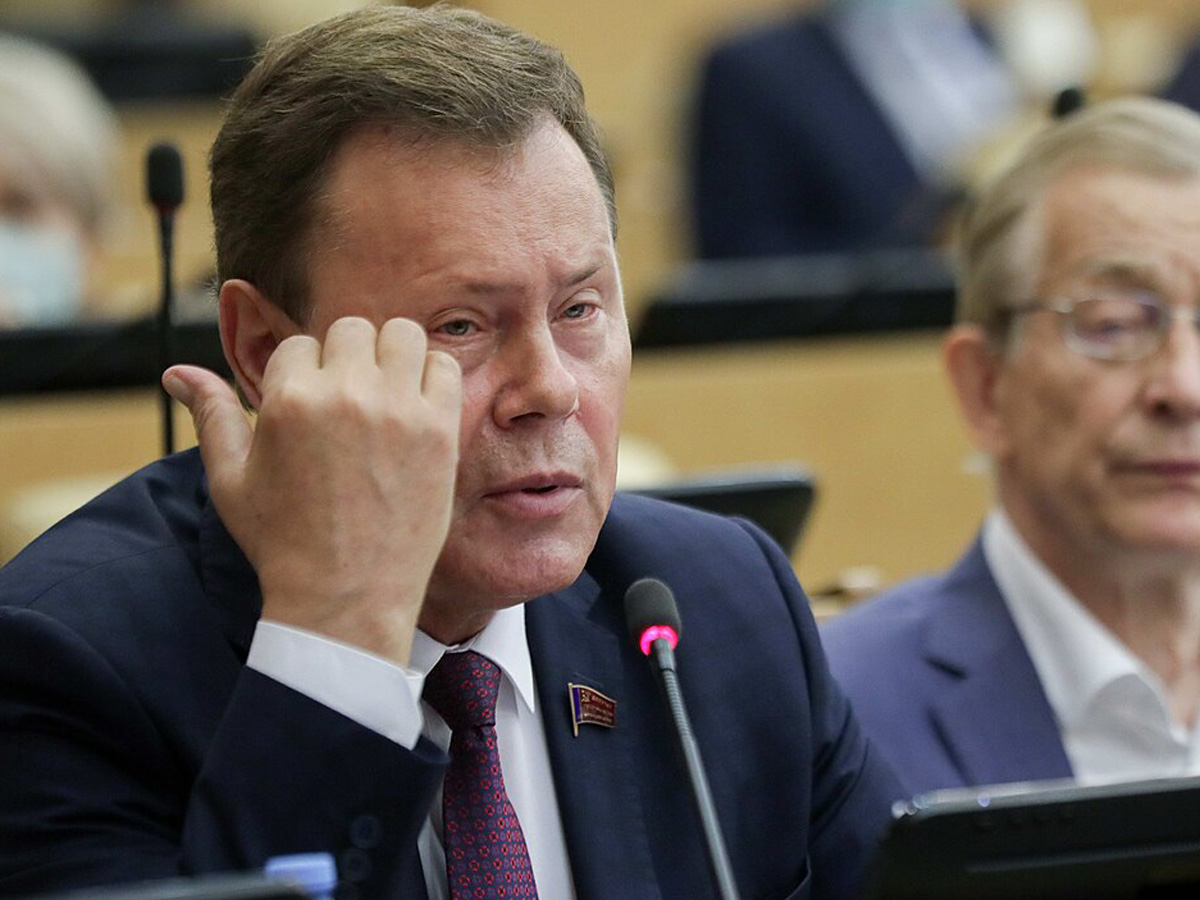 первый замглавы комитета Госдумы по экономполитике Николай Арефьев.