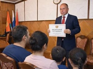 В Липецкой области глава района одарил 