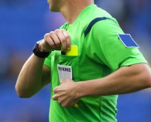 Против девяти российских футбольных судей завели дела из-за подозрений в подкупе