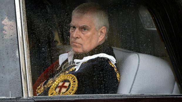 ВВС: брата короля Великобритании Эндрю задержали по делу Эпштейна