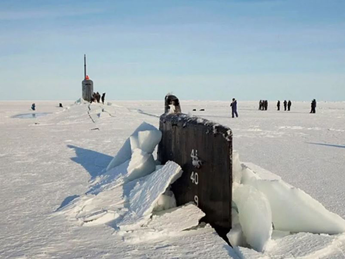 спутники США не могут обнаружить подлодки России в Арктике