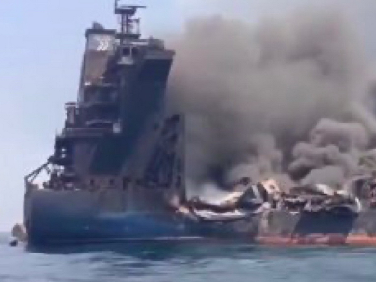 Иран ударил по судну