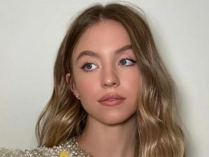 Сидни Суини