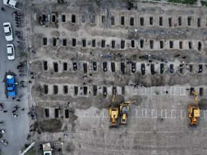 могилы девочек в Иране