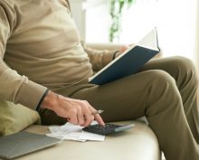 Названа справка, которая поможет работавшим в 1990-е повысить пенсию