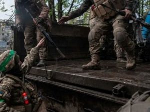 Российские военкоры призывают атаковать Запал как сделал Иран