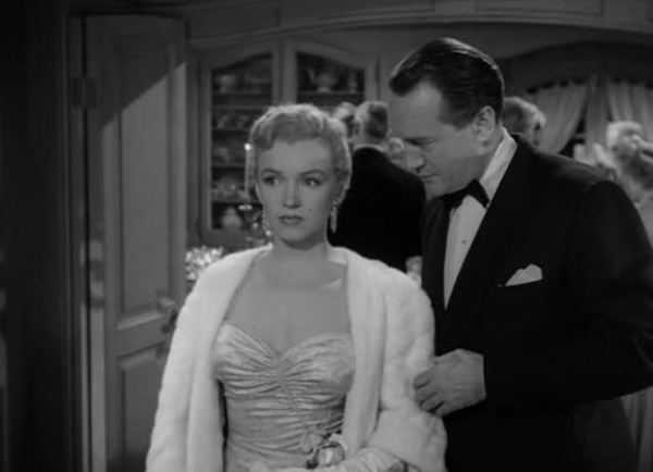 ТОП-30 лучших фильмов по мнению женщин