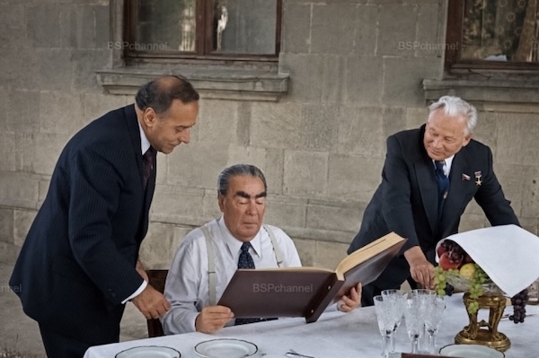 Уникальные архивные фото известных личностей ХХ века