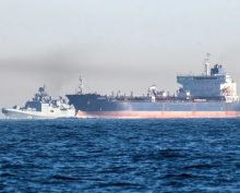 «Адмирал Григорович» провёл два танкера через пролив 8 апреля