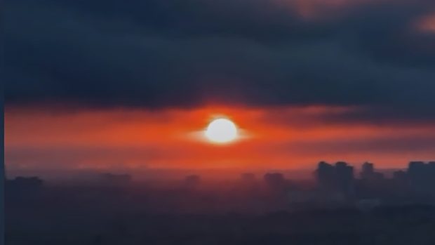 Появилось видео последствий ночного массированного удара по Киеву