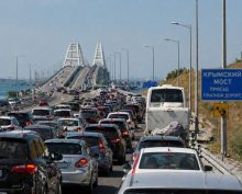 Остановка Крымского моста вызвала массовую задержку поездов