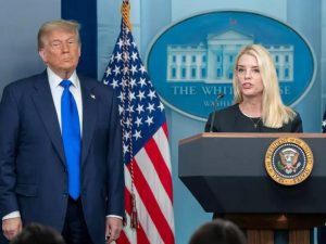 «Не осталось шанса на споры»: чистка кадров в окружении Трампа продолжается