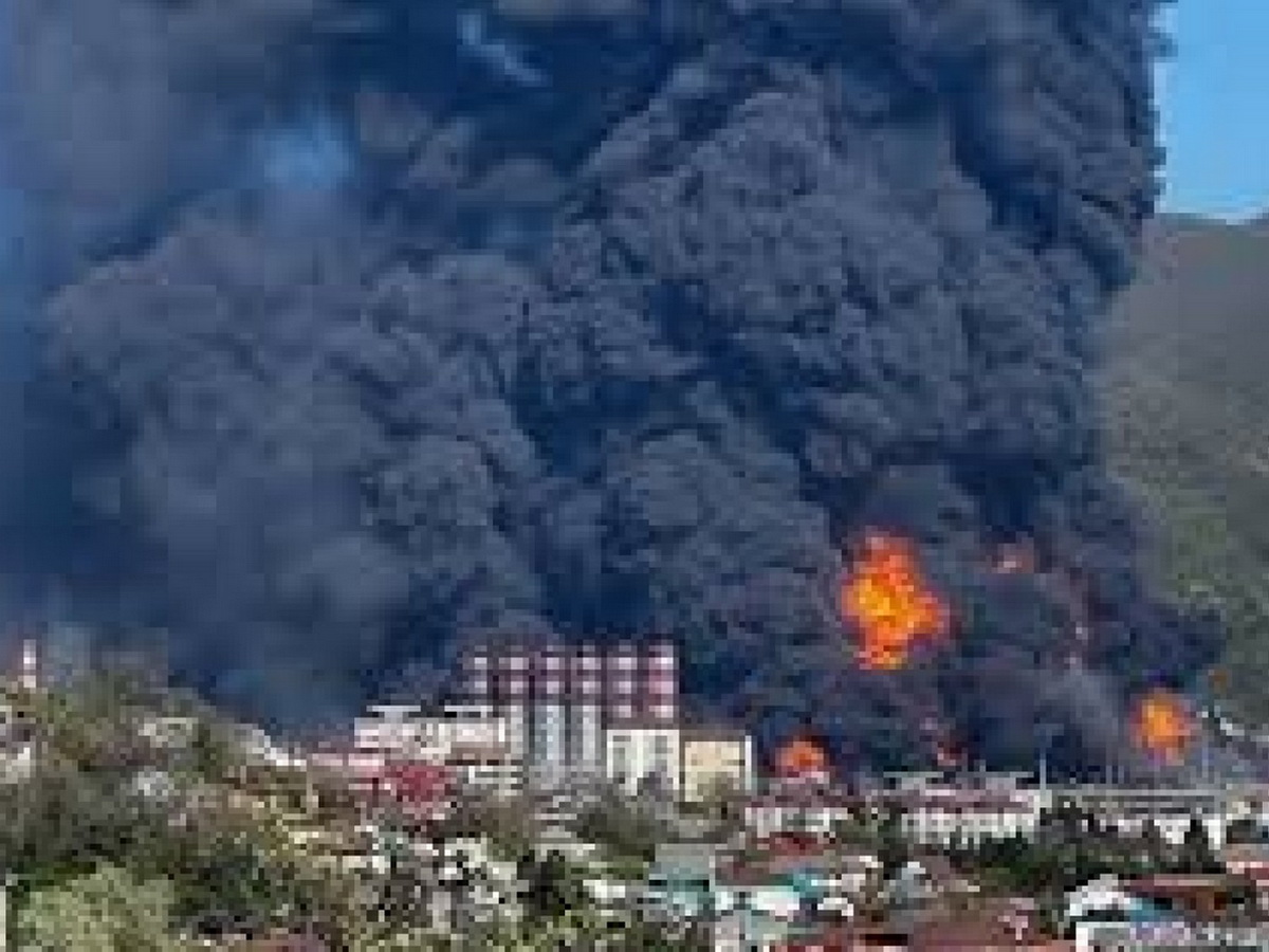 Пожар на НПЗ в Туапсе