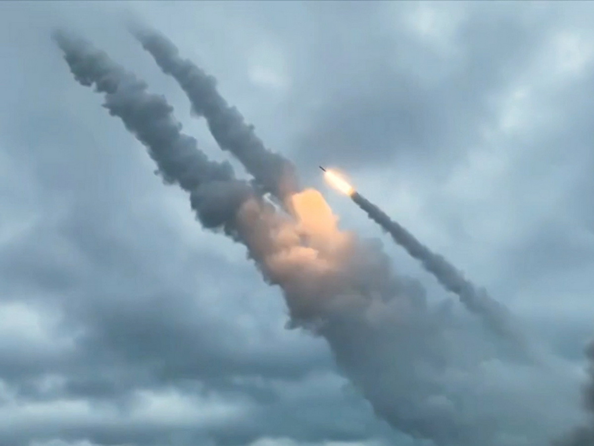 Последние новости СВО от Юрия Подоляки 13.04.2026: эксперт раскрыл, как Россия ответит за срыв «пасхального перемирия» — «Бить болезненно» Последние новости СВО от Юрия Подоляки 13.04.2026: эксперт раскрыл, как Россия ответит за срыв «пасхального перемирия» — «Бить болезненно»