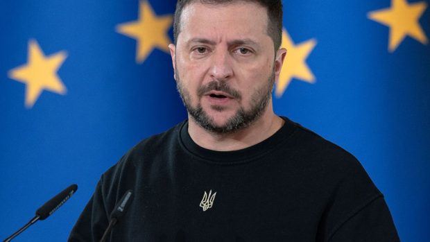 Зеленский объявил перемирие после угроз нанести удар по параду Победы в Москве