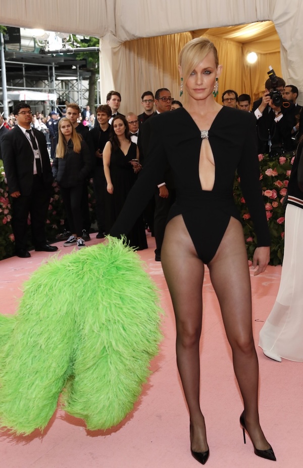 Самые откровенные образы с Met Gala, которые обсуждали в Сети по самым неожиданным причинам