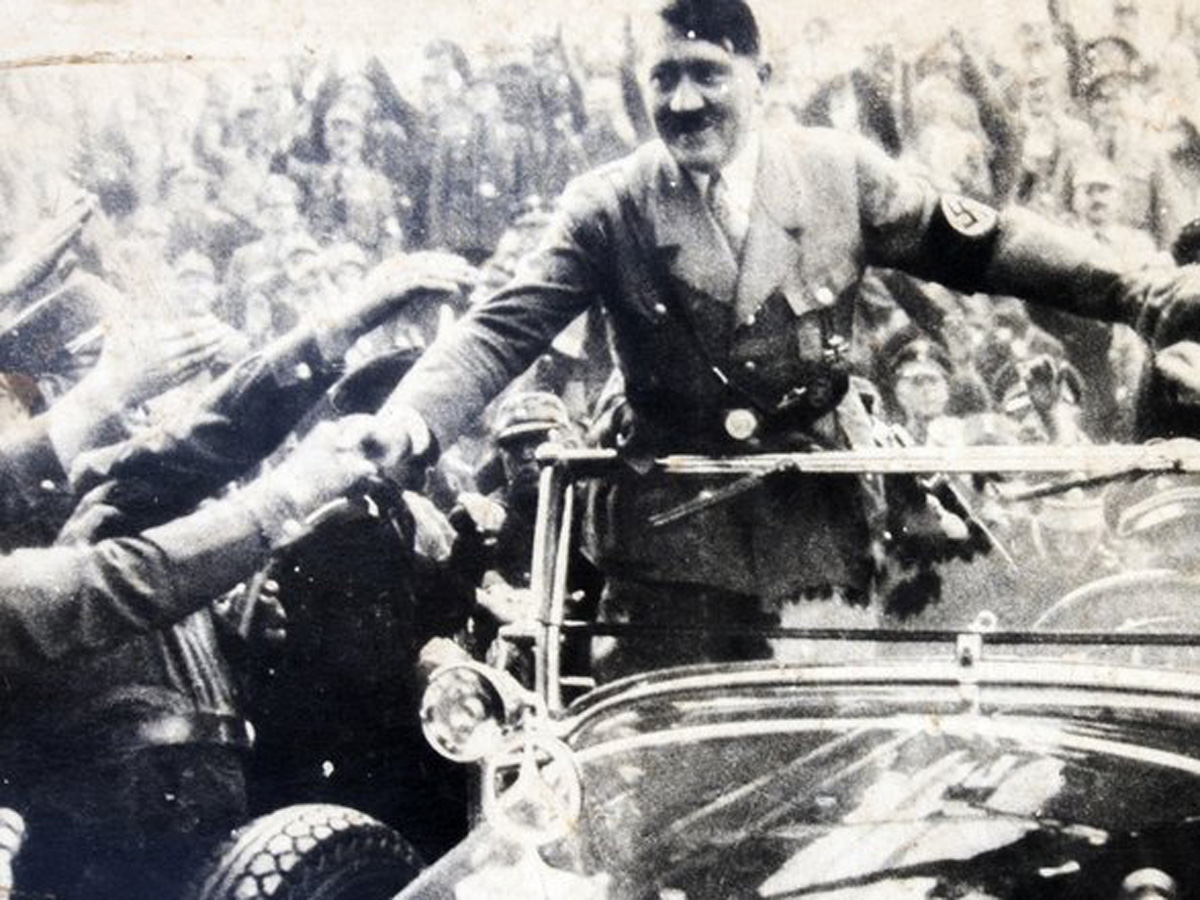 ФСБ рассекретила детали самоубийства Гитлера в 1945 году